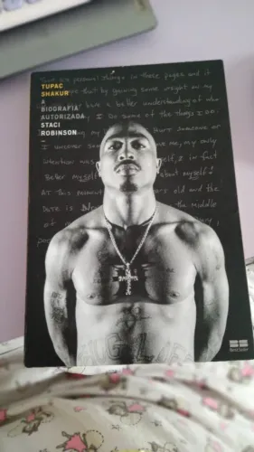 Livro - A biografia autorizada de Tupac Shakur