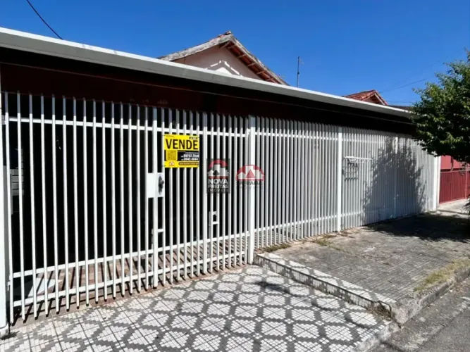 Venda de Casa no Parque São Domingos, Pindamonhangaba/SP