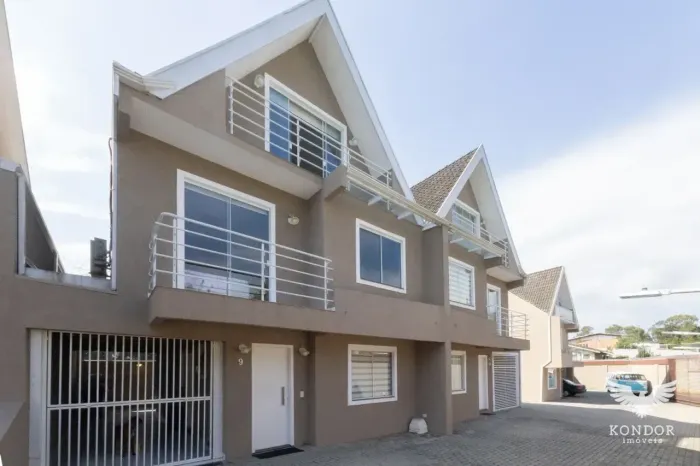 Sobrado no ORLEANS com 144,47m²