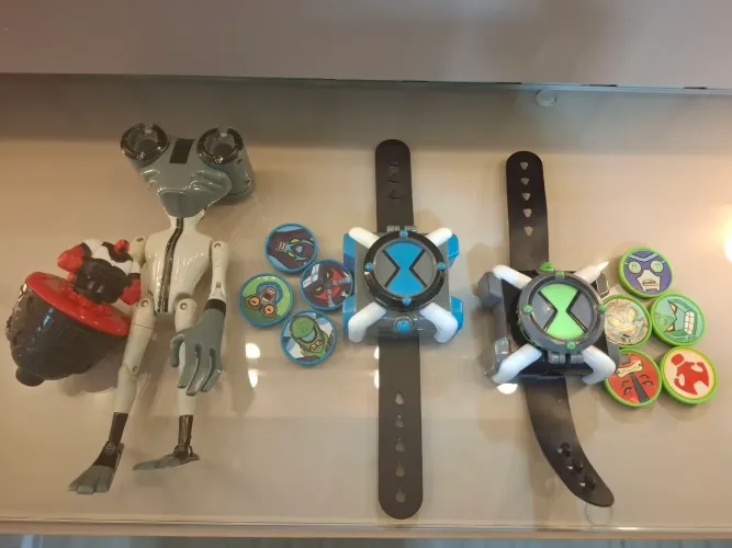 Kit de Brinquedos ben 10
