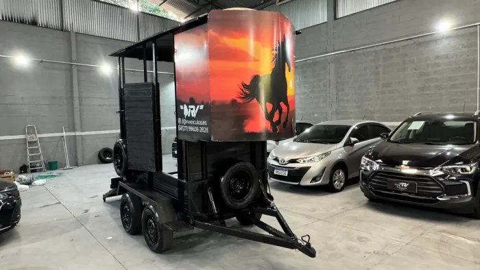 Reboque para Cavalos Ano 2025 - Excelente Estado!