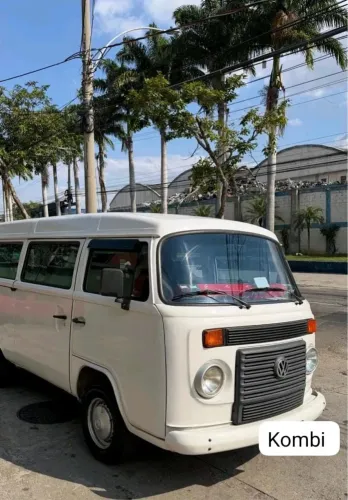 Volkswagen Kombi Standard 1.4 MI Total Flex 8V 2013