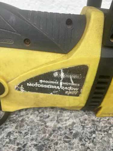 Motoserra elétrica
