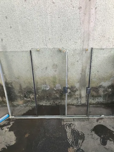 Porta e janela de blindex