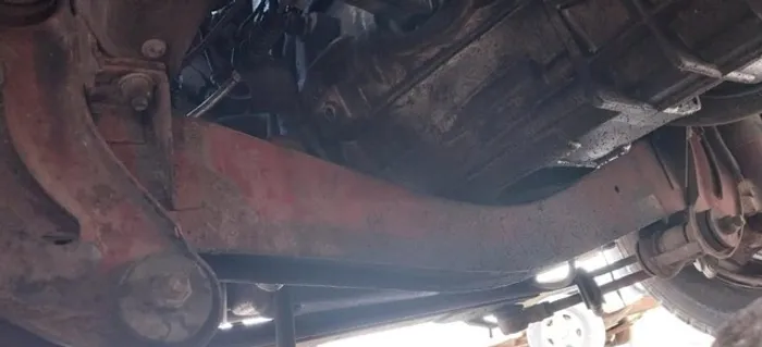 Agregado Dianteiro Suspensão Iveco Daily 3510 4912 4012 5912 4012 1997/2007