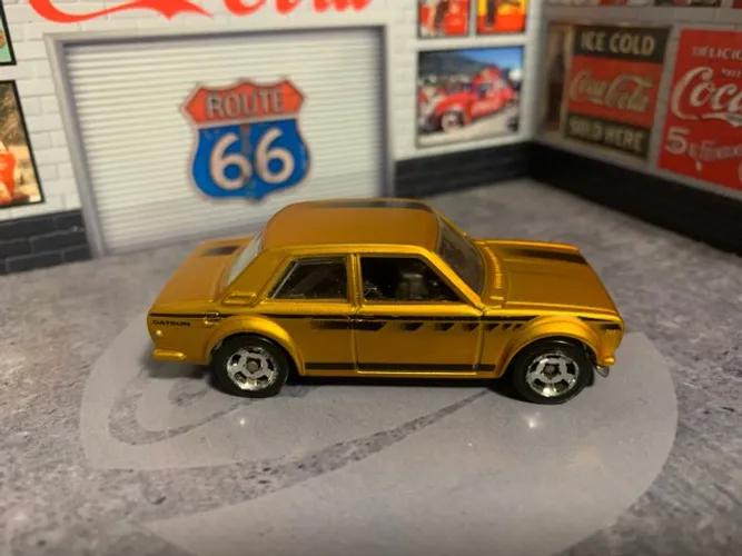 Datsun Bluebird 510 Hot Wheels Cool Classics Raro