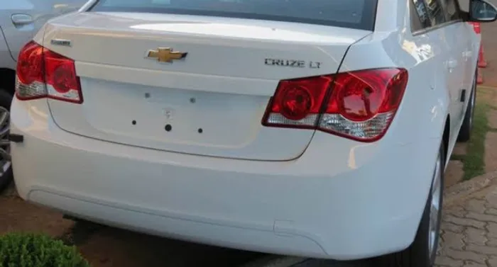 Para-choque traseiro cruzer sedan 2014