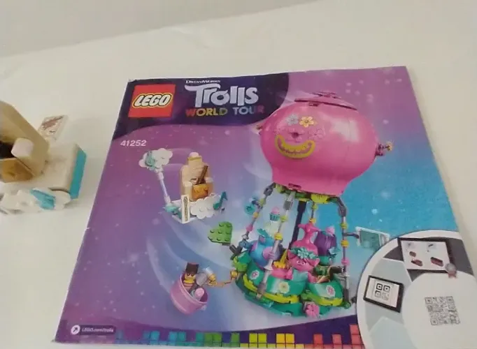 Lego trolls world tour