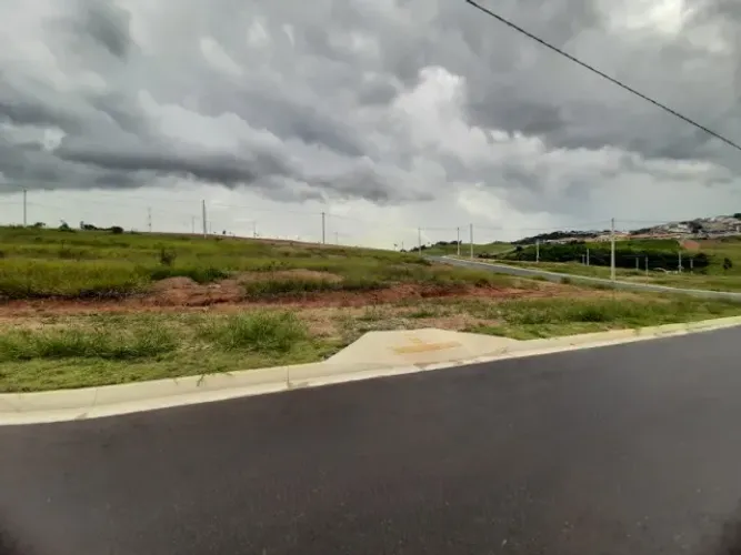 Terreno no loteamento Vila Amélia região sul de SJCampos