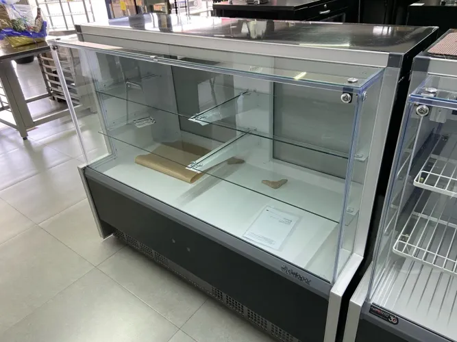 VITRINE NEUTRA AURORA 1,40M MPNA140R - GELOPAR