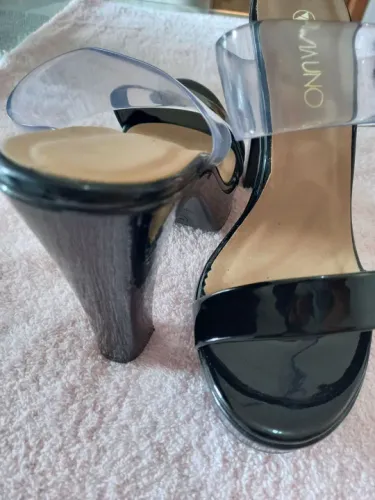 Tamanco Salto Alto Preto