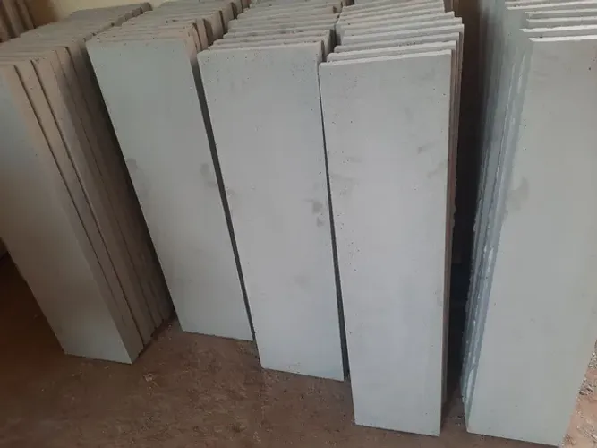 Pingadeiras reta 80x19cm com ferro e friso 