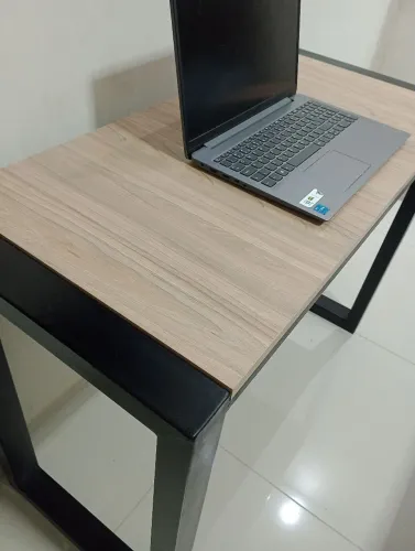 Mesa de Escritório Industrial