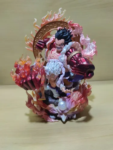 Figura de ação do Luffy de One Piece