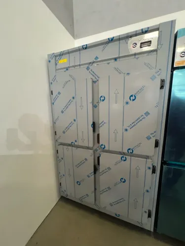 Geladeira comercial 4 portas inox 1040L Gelopar - nova - pronta entrega