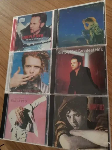 Lote Simply Red 8 cds originais Usados.