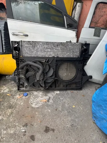 Radiador com ventoinha renault master 2011