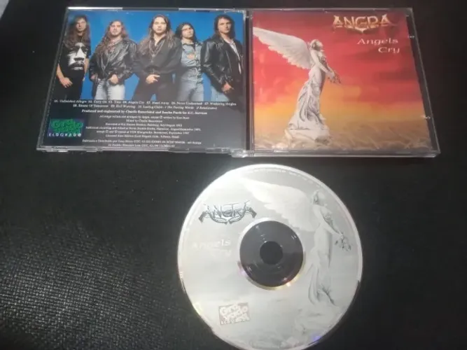 LOTE : CD´S VIPER / ANGRA / SHAMAN E ANDRÉ MATOS SOLO , ORIGINAIS E EM OTIMO ESTADO !!!