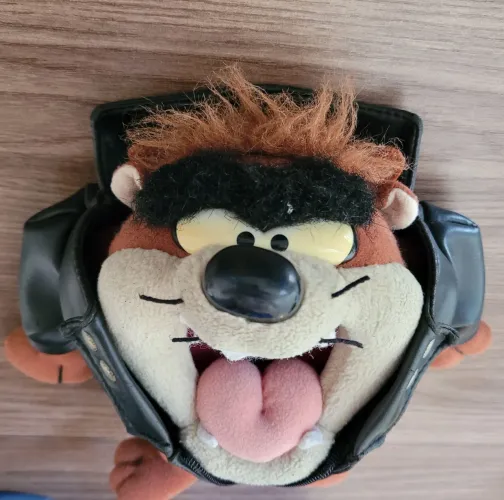 Taz Pelúcia com Jaqueta de Couro - Looney Tunes - 1995