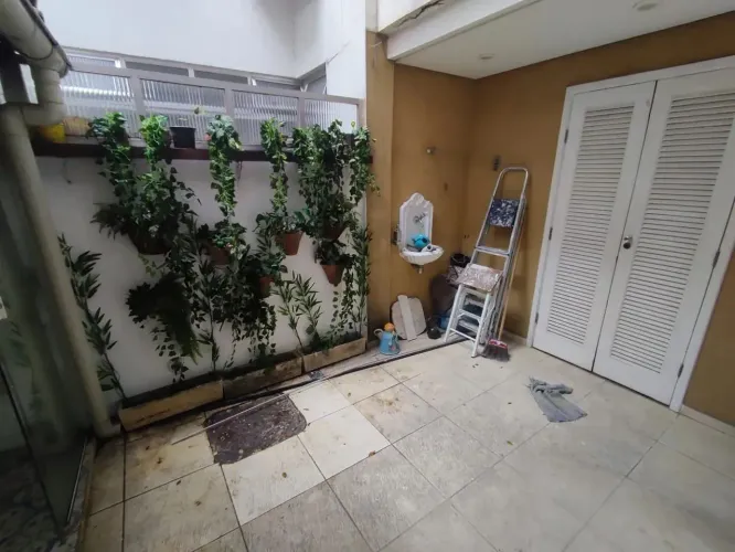 Apartamento 2 Quartos com Área Externa e Dependência Completa de Empregada