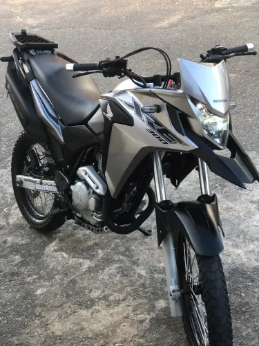 Xre 300 abs. Toda perfeita 