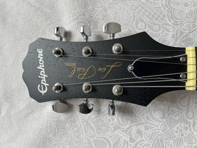 Vendo Epiphone LesPaul seminova