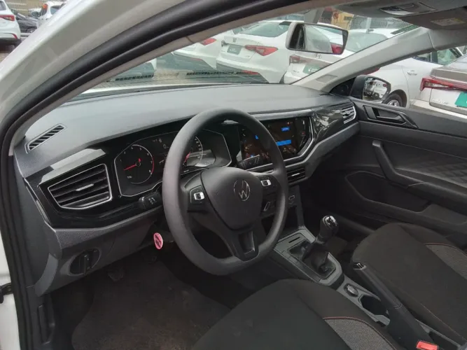 Volkswagen Polo Track 1.0 Flex 12V 5P 2025