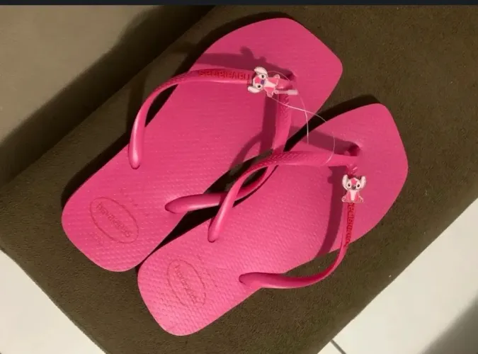 Chinelo Havaianas Rosa com Stitch