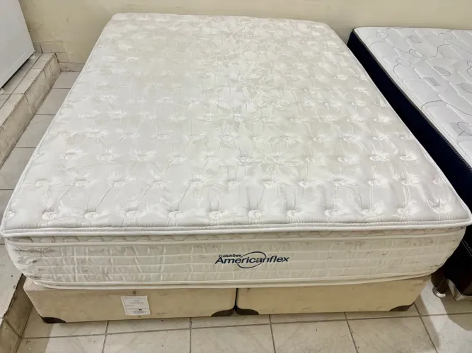Cama box de casal Queen , cama Queen
