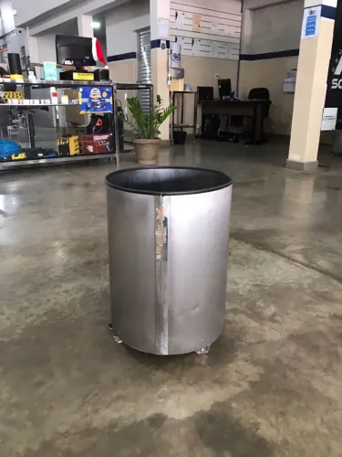 LIXEIRA EM AÇO INOX 200 - 20L / 30L / 100L - SUPER RESISTENTE - USO DOMÉSTICO E PROFISSION