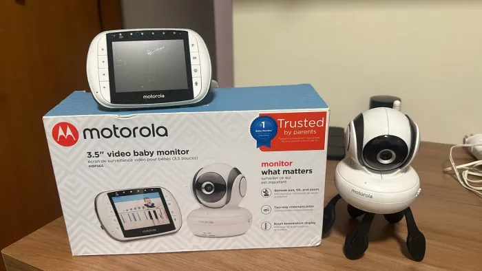 Babá Eletrônica Motorola MBP36S Tela 3,5? Monitoramento da Temperatura Ambiente Rotação
