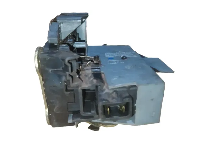 Fechadura Porta Dianteira Direita Renault Scenic 2008