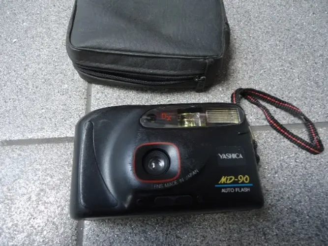 Máquina Fotográfica Yashica Md 90