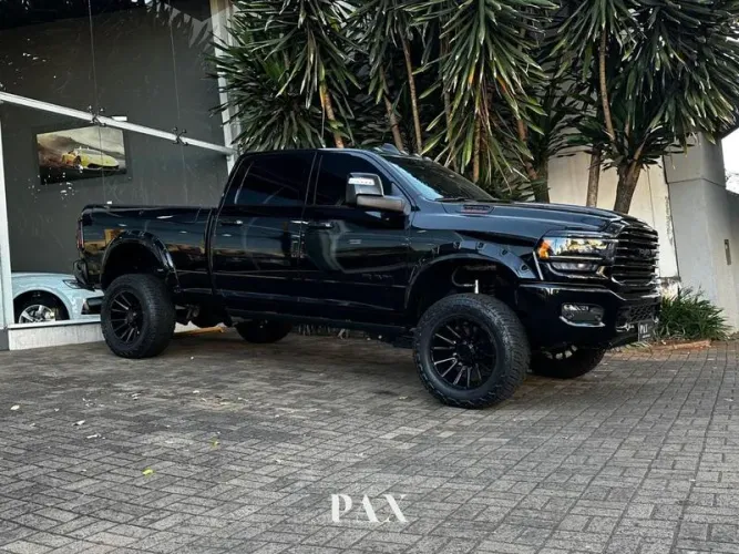 Ram 3500 Limited Longhorn 6.7 TB CD Diesel 2024