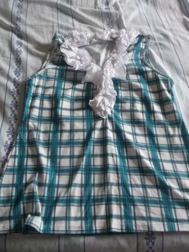 Blusa estilo regata