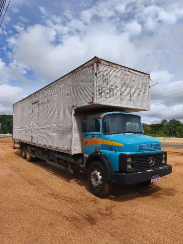 Mercedes Bens 1113 "Trucado"