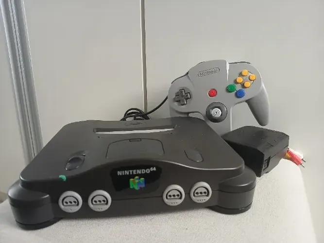 Nintendo 64 (110V) funcionando + controle!!