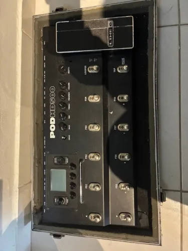 Pedaleira line 6 pod hd 500