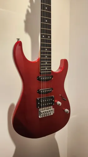 Guitarra Tagima TG 510 + Amplificador Sheldon GT300