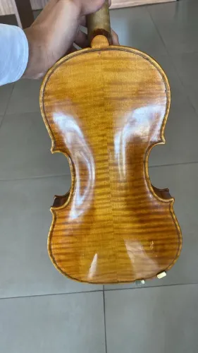 Violino de Luthier - Stradivarius