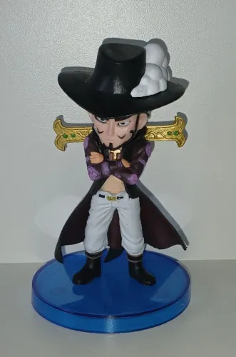 BONECO MINIATURA ONE PIECE DRACULE MIHAWK