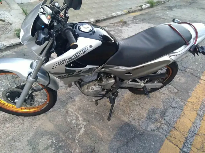 Nx Falcões 400 Prata Ano 2008