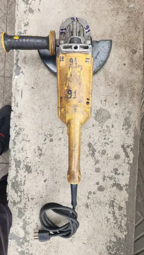 Esmerilhadeira Dewalt DWE 496 B2 9" 2600W 220V REVISADA