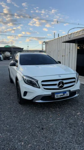Mercedes-Benz GLA 200 Adv. 1.6/1.6 TB 16V Flex Aut. 2016