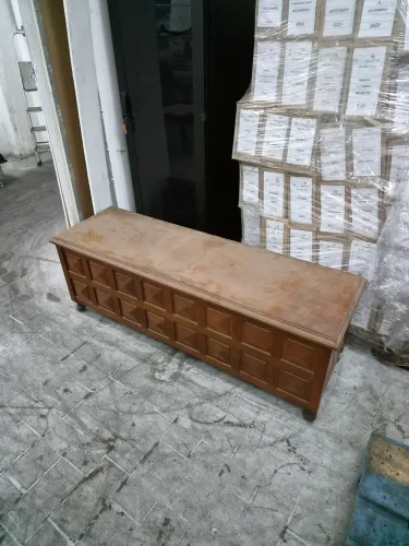 Móveis antigos