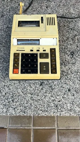 Calculadora de Mesa Antiga