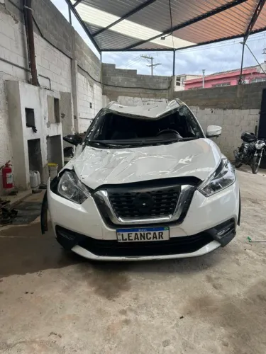 Nissan Kicks 1.6 2017 ( PARA RETIRADA DE PEÇAS )