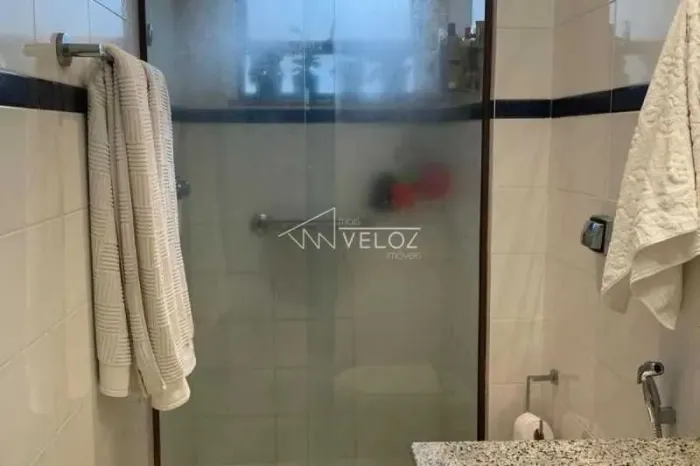 Apartamento : / Residencial / Lagoa