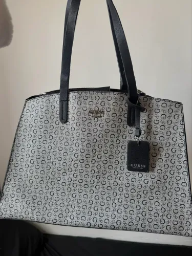 Bolsa guess original