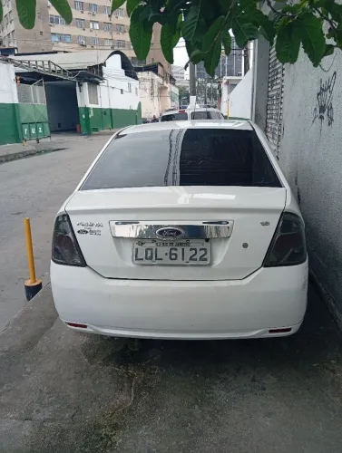 Ford Fiesta Sed. 1.6 8V Flex 4P 2013